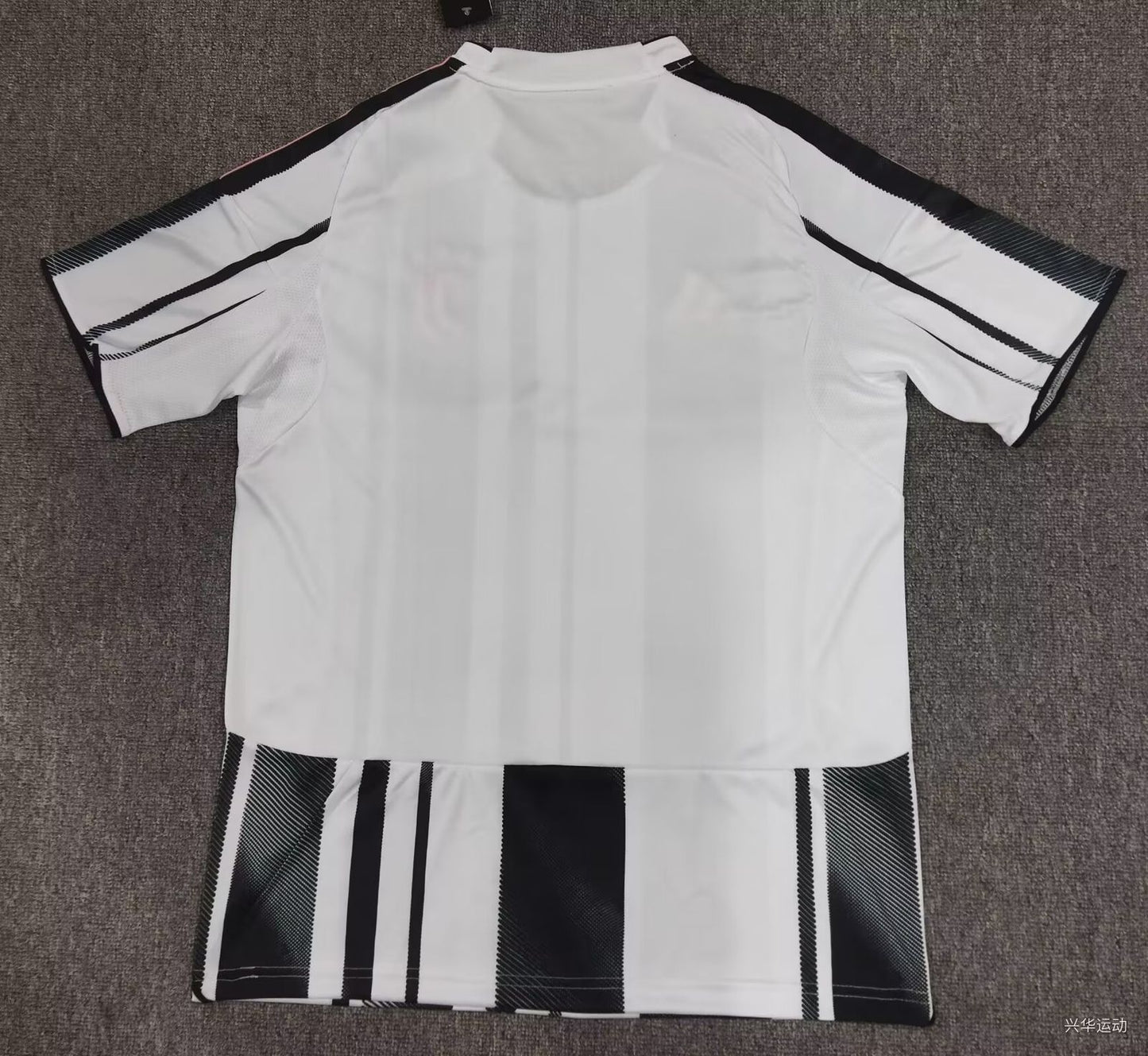 Juventus 25/26 Home Jersey Replica