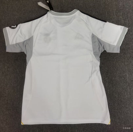 Real Madrid 25/26 Home jersey Replica